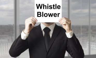 Προστατευόμενοι καταγγέλλοντες και <br/>μάρτυρες δημοσίου συμφέροντος: <br/>Η προβληματική των «whistleblower» <br/>στον διεθνή χώρο